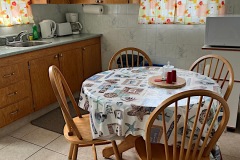 cottage1-kitchendining