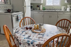 cottage2-kitchendining